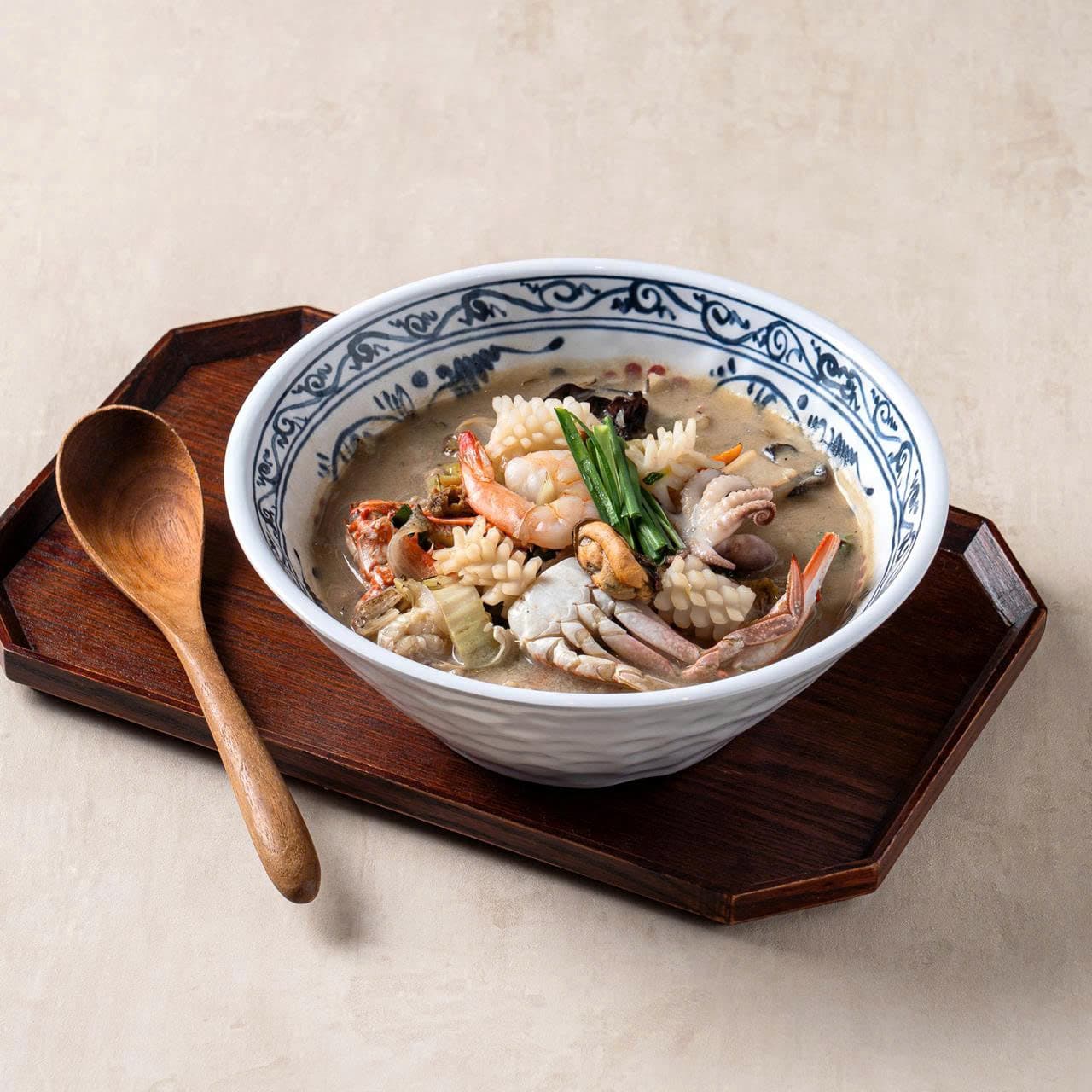 Seafood White Jjambbong at DOYA JJAMBBONG